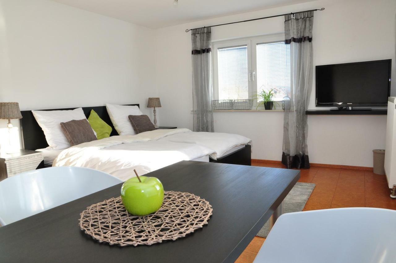 N37 -Modern Eingerichtete Zimmer In Ruhiger Lage Aldingen  Exterior foto
